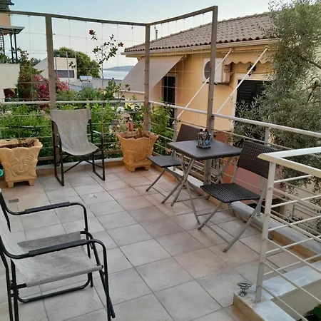 Stayros & Lydia Apartment